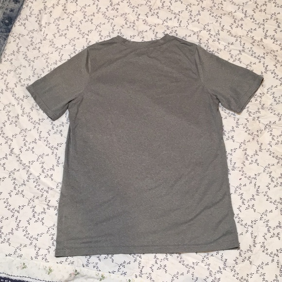 🔹Nike Dri-Fit Boy or Girl Tee - Picture 3 of 4